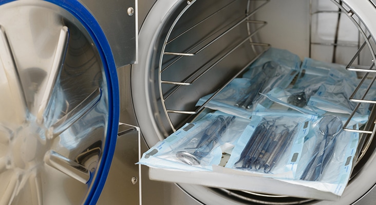 Sterilizing medical instruments in autoclave