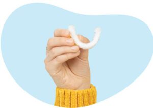 hand holding aligner